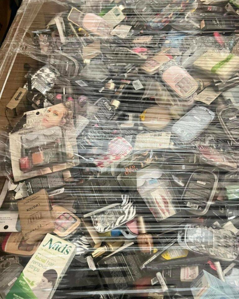 Wholesale Cosmetics Pallets | Wholesale Makeup Pallets