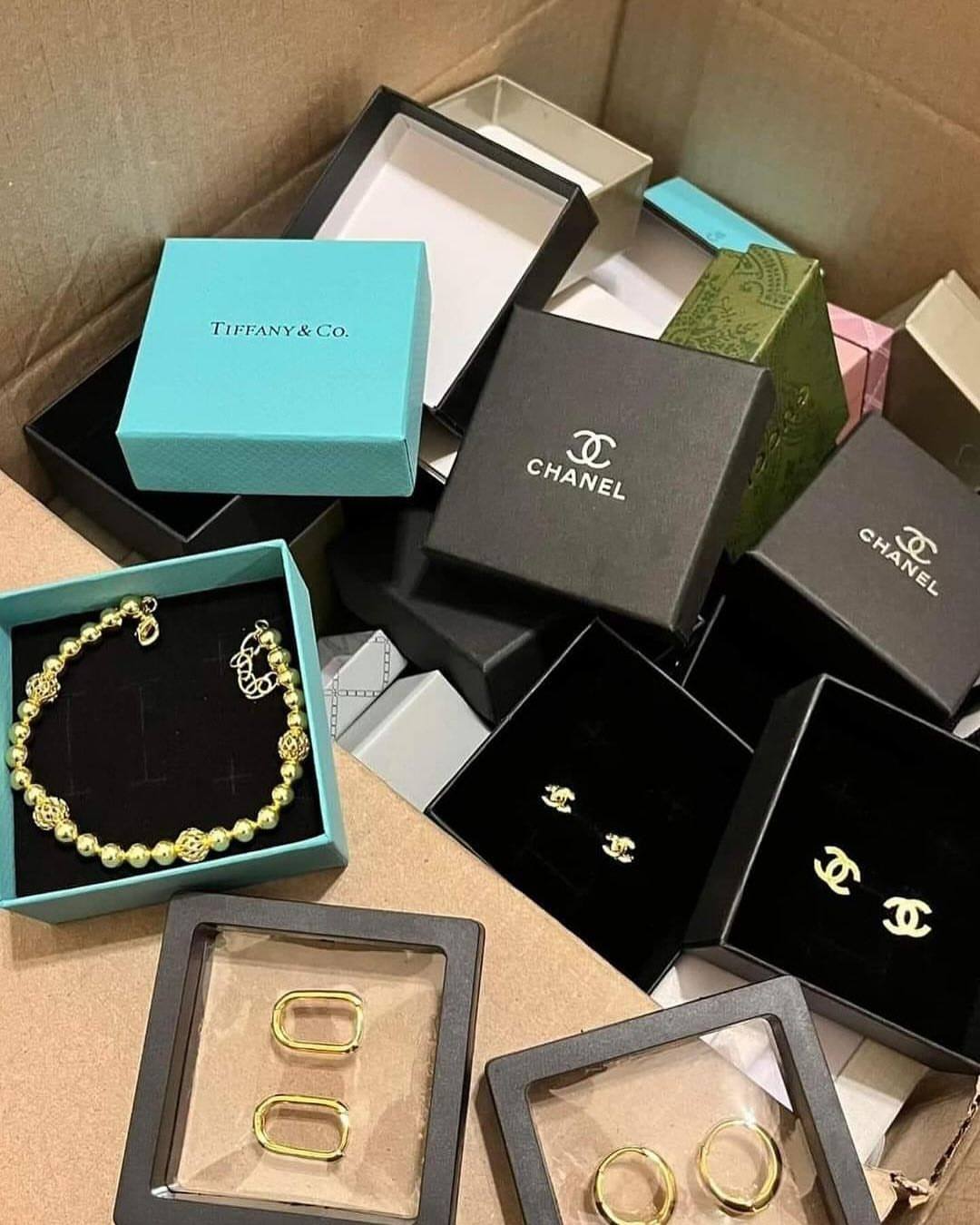 wholesale jewelry liquidation pallets for sale
