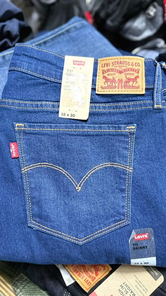 buy wholesale levi jean clothings-pallets for sale
