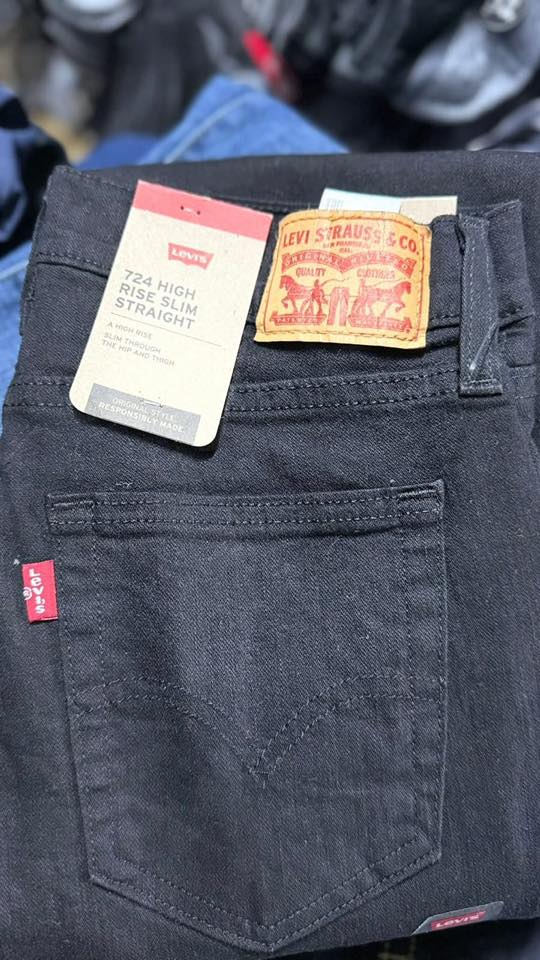 buy wholesale levi jean clothings-pallets for sale
