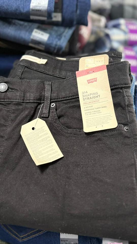 buy wholesale levi jean clothings-pallets for sale
