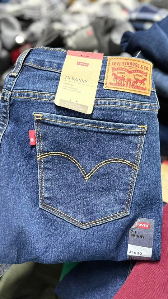 buy wholesale levi jean clothings-pallets for sale
