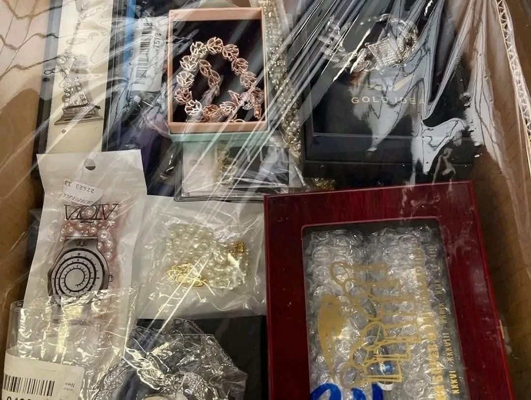 wholesale jewelry liquidation pallets for sale