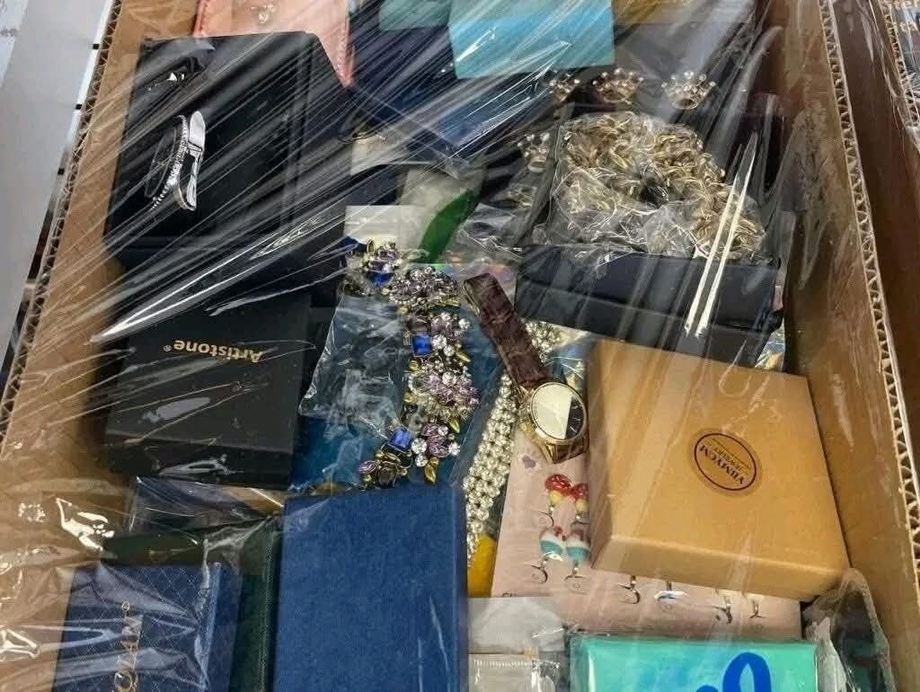 wholesale jewelry liquidation pallets for sale