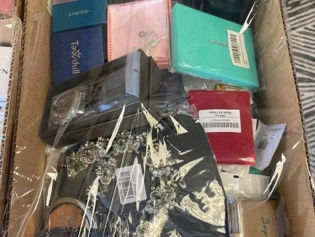 wholesale jewelry liquidation pallets for sale