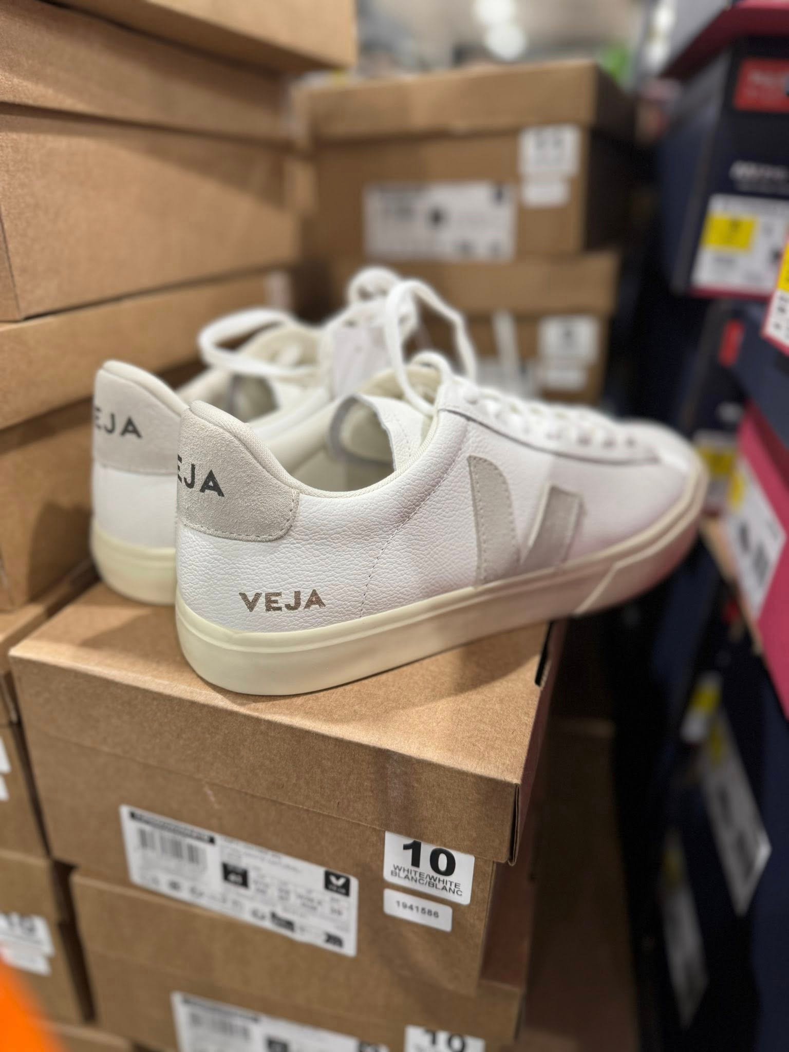 Veja shoes liquidation pallets for sale