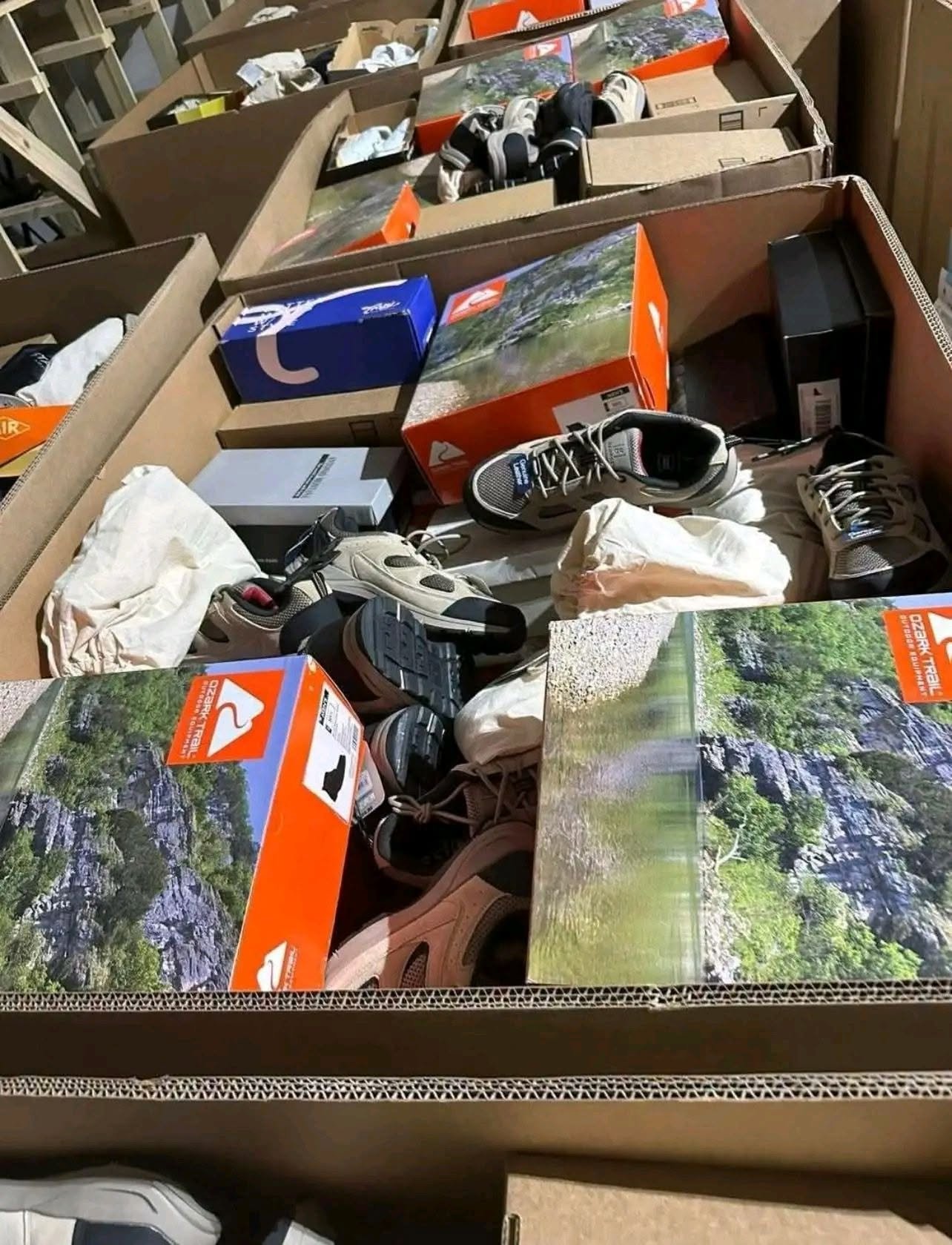 Wholesale designer footwear pallets