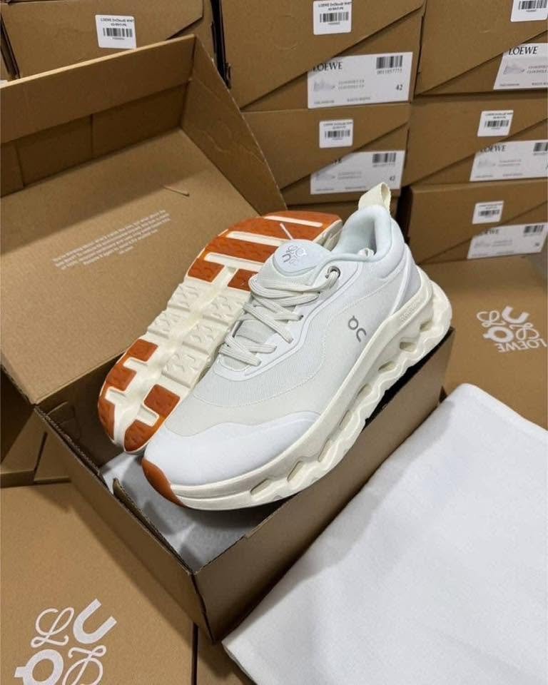 bulk On cloud Shoes liquidation pallets for sale