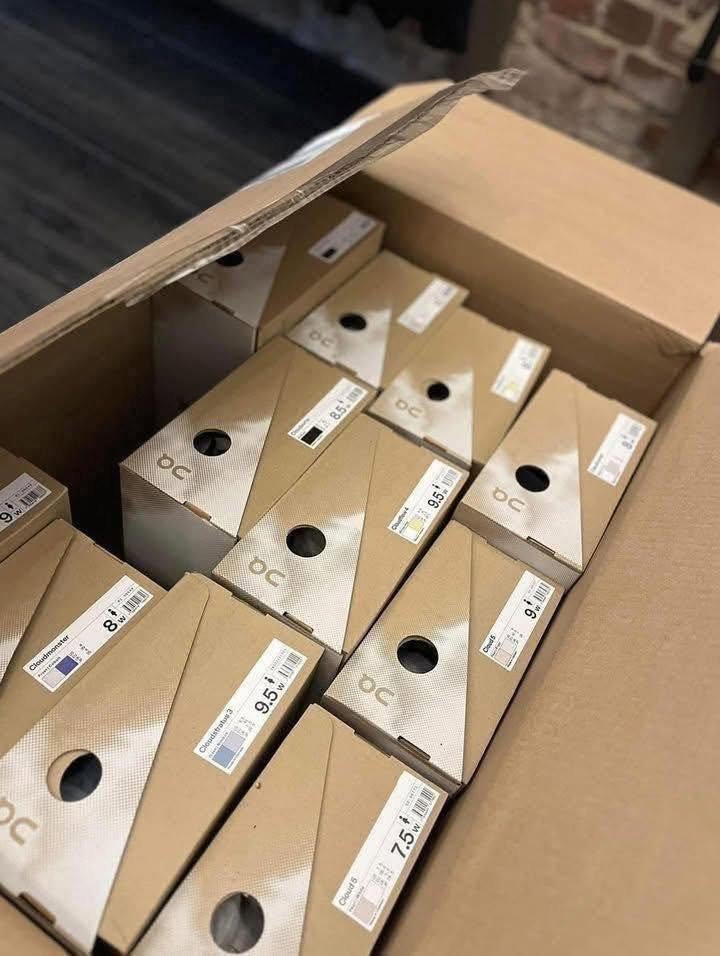bulk On cloud Shoes liquidation pallets for sale
