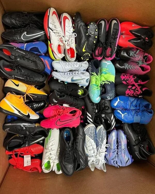 Soccer shoes pallets wholesale