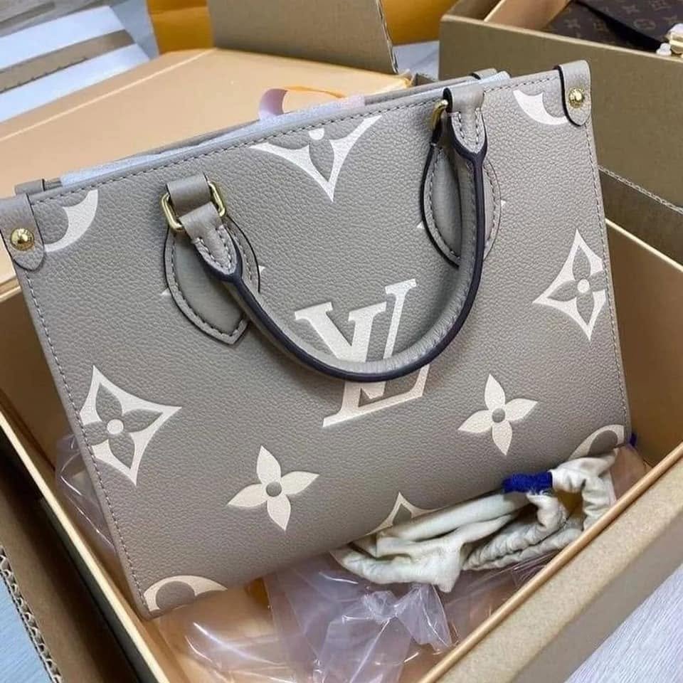 Louis Vuitton Handbags Wholesale Pallets - Image 9