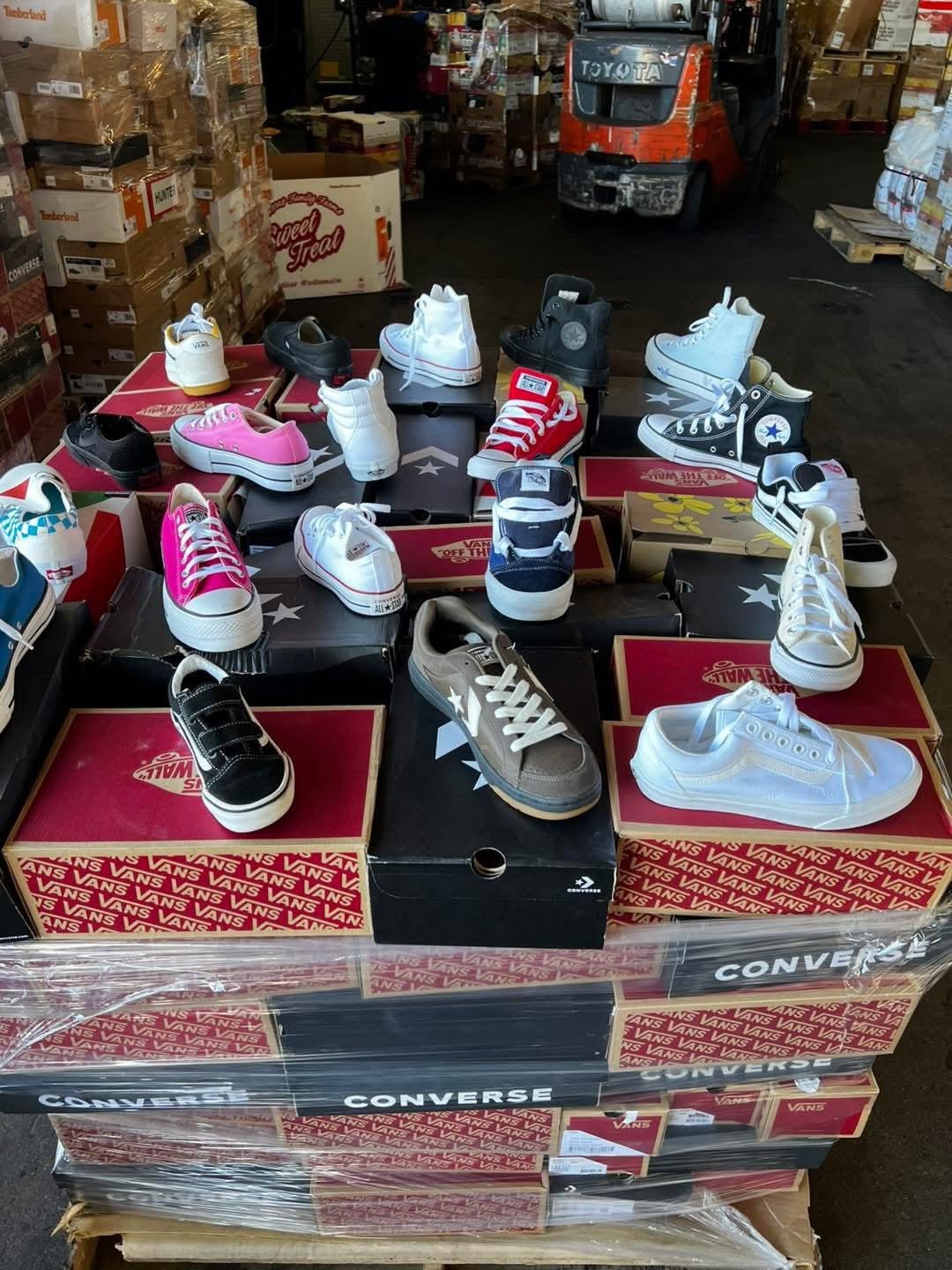 Buy Converse Shoes Wholesale Pallets