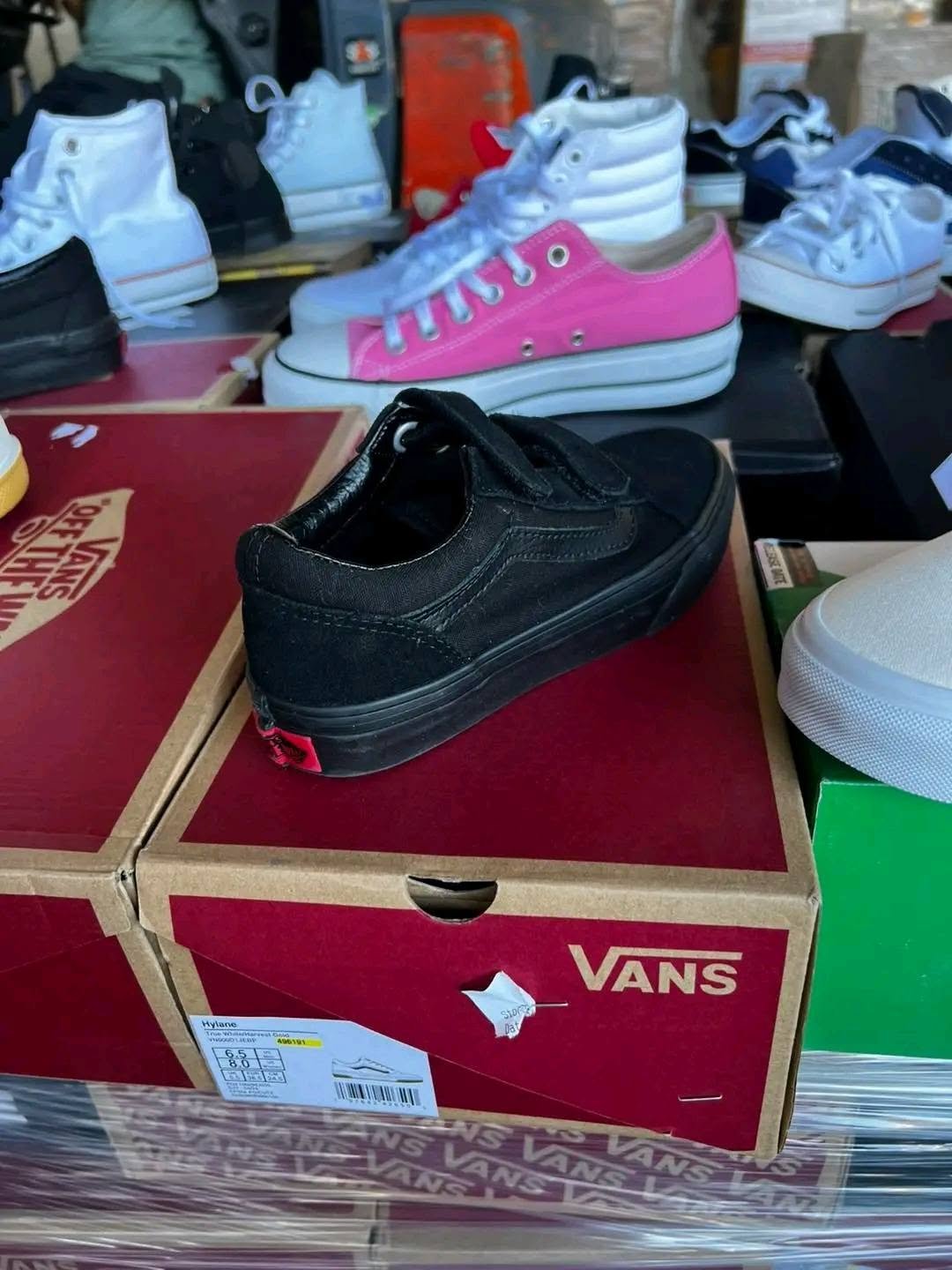 Buy Converse Shoes Wholesale Pallets
