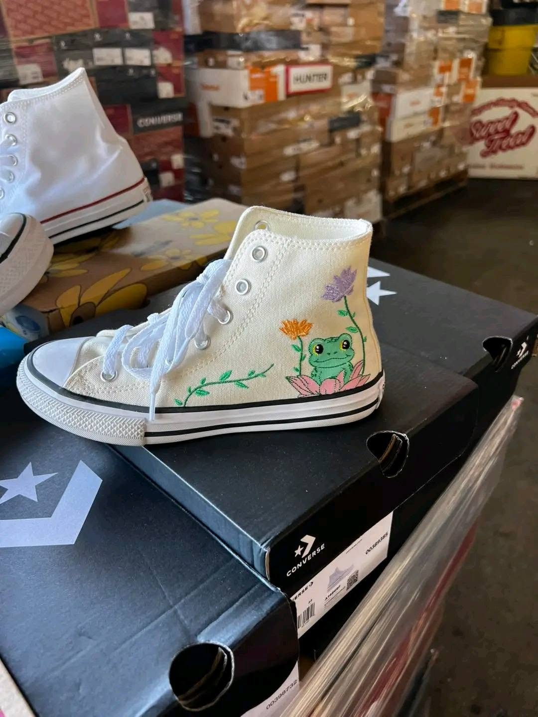 Buy Converse Shoes Wholesale Pallets