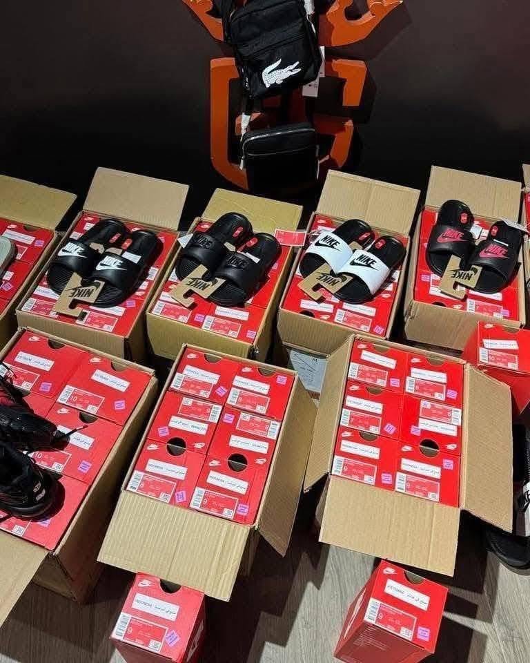 Nike slippers pallets wholesale for sale