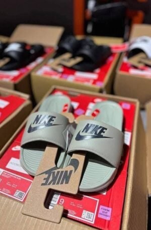 Nike slippers pallets wholesale for sale