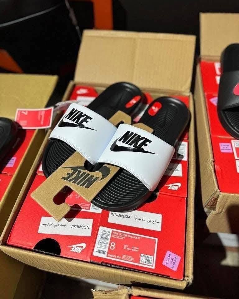 Nike slippers pallets wholesale for sale