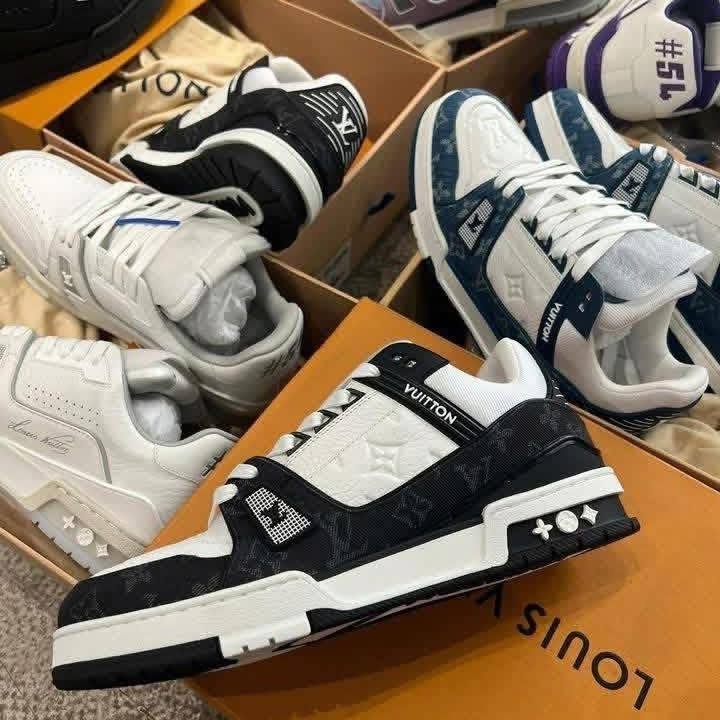 Louis vuitton sneakers shoes pallets for sale