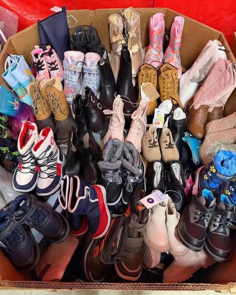 Kids boots shoes pallet for sale