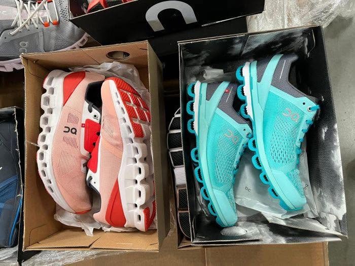 Buy Cloudnova shoes pallet wholesale online